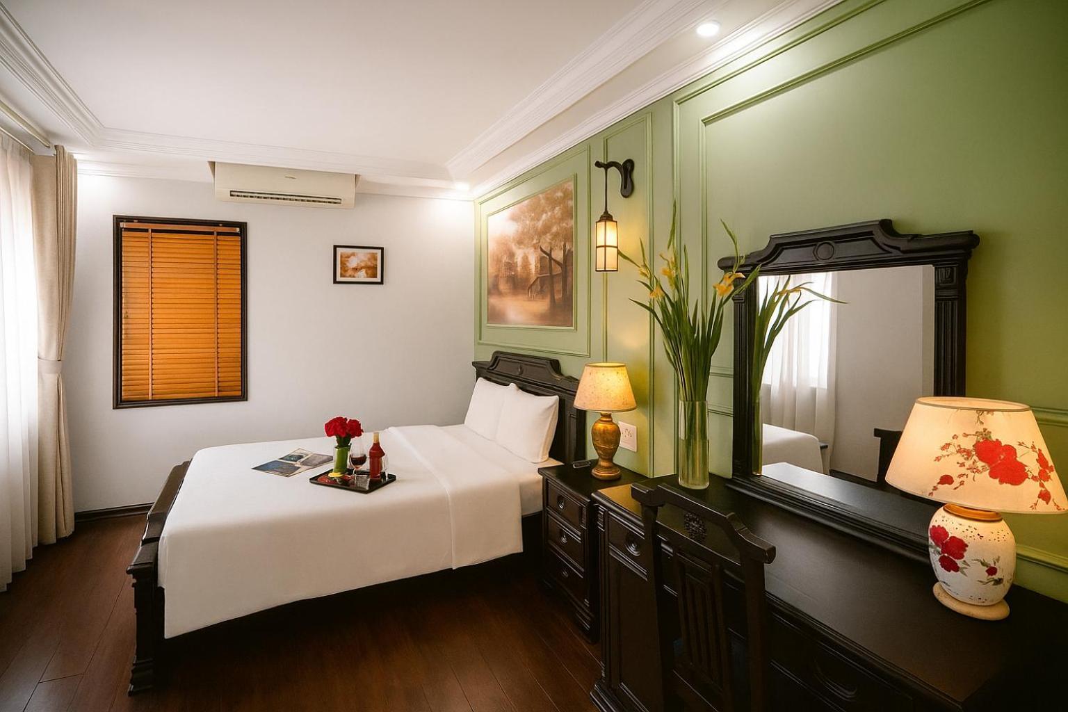 Hotel Sena Boutique & Travel